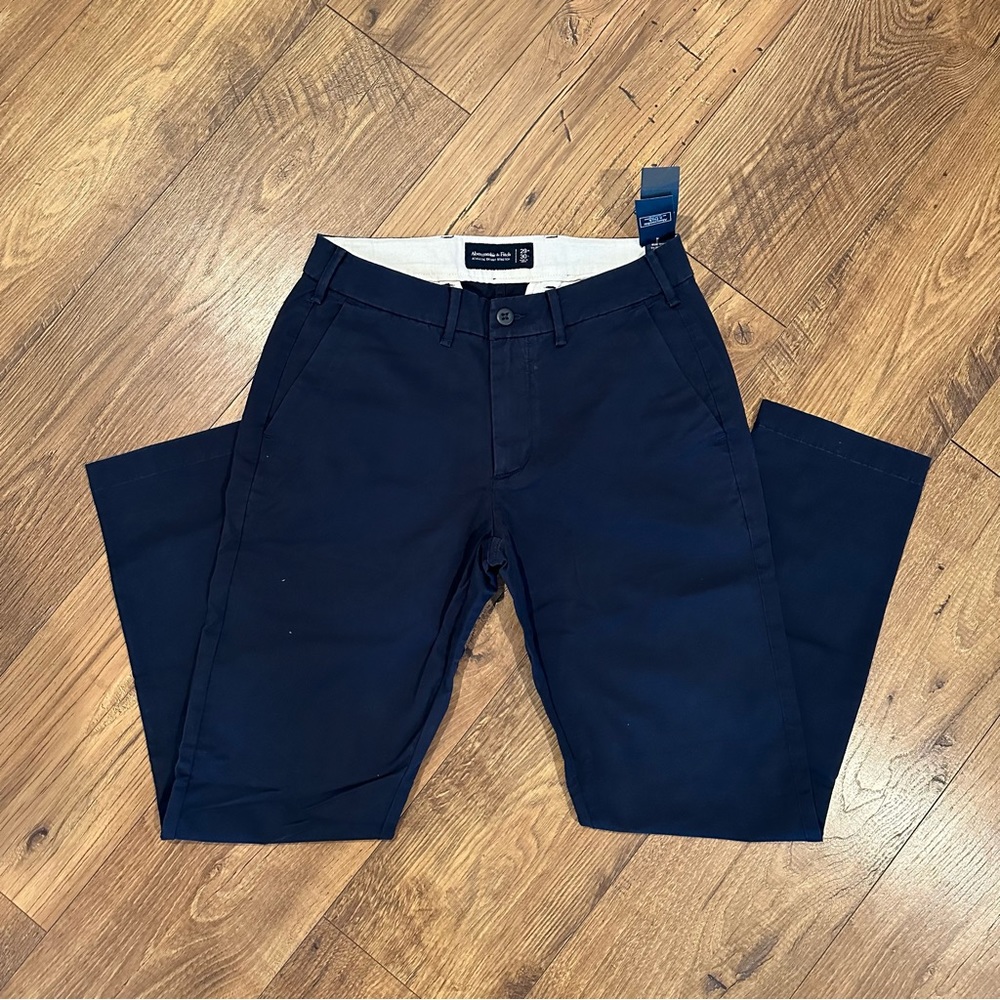 NWT ABERCROMBIE & FITCH Athletic Skinny Chino Pants [29x30]